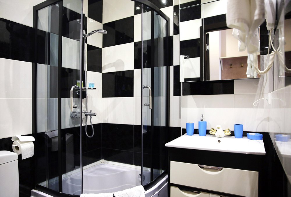 bathroom (1)