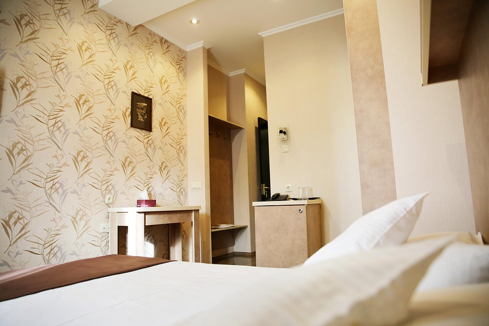 room (2)